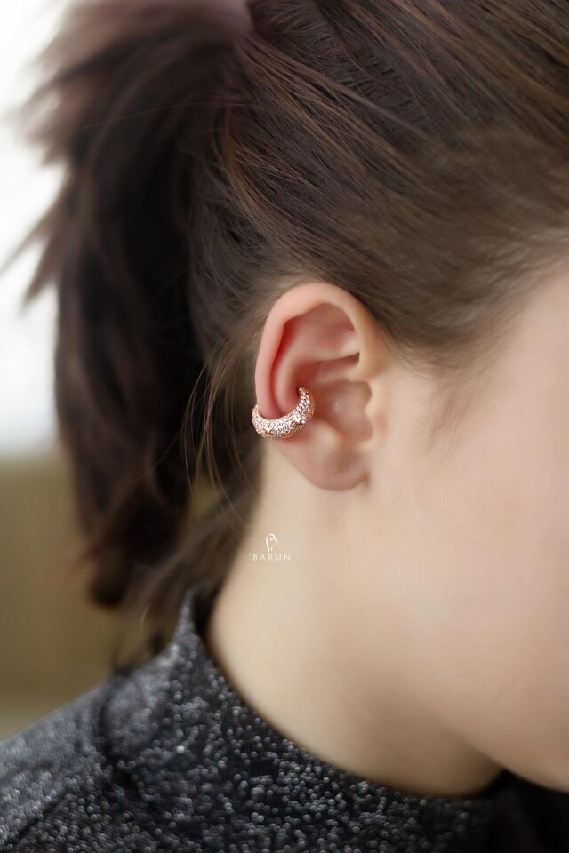 Yıldızlı Beyaz Taşlı Kalın Halka Kıkırdak Küpe-Rose