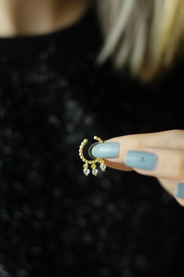 Sarı Üç Yuvarlak Beyaz Taşlı Burgu 925 Ayar Gümüş Kıkırdak Küpe