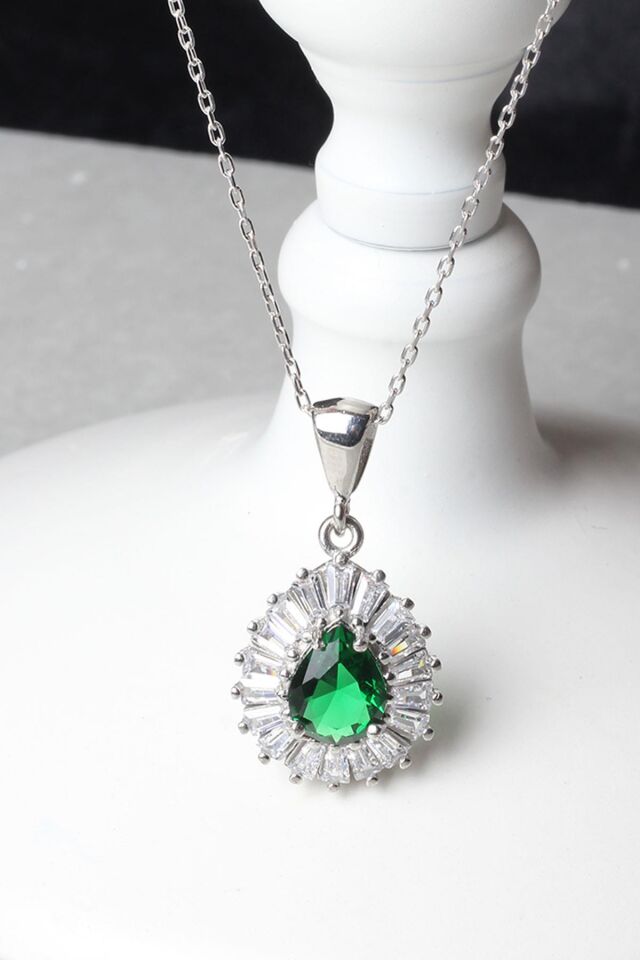 Damla Kolye Baget Taşlı Zümrüt Yeşil Zirkon Taşlı 925 Ayar Gümüş Zincir Kolye