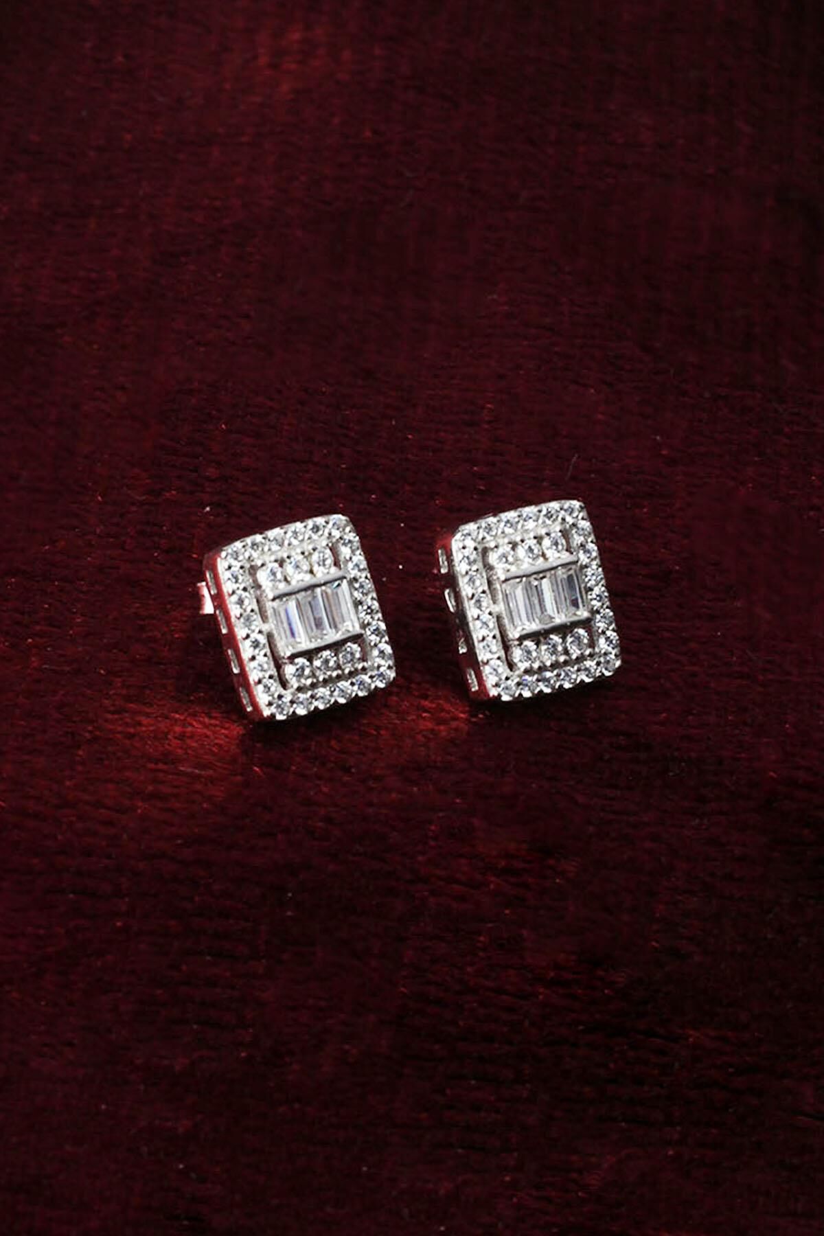 Baget Küpe Kare Zirkon Taşlı 925 Ayar Gümüş Küpe