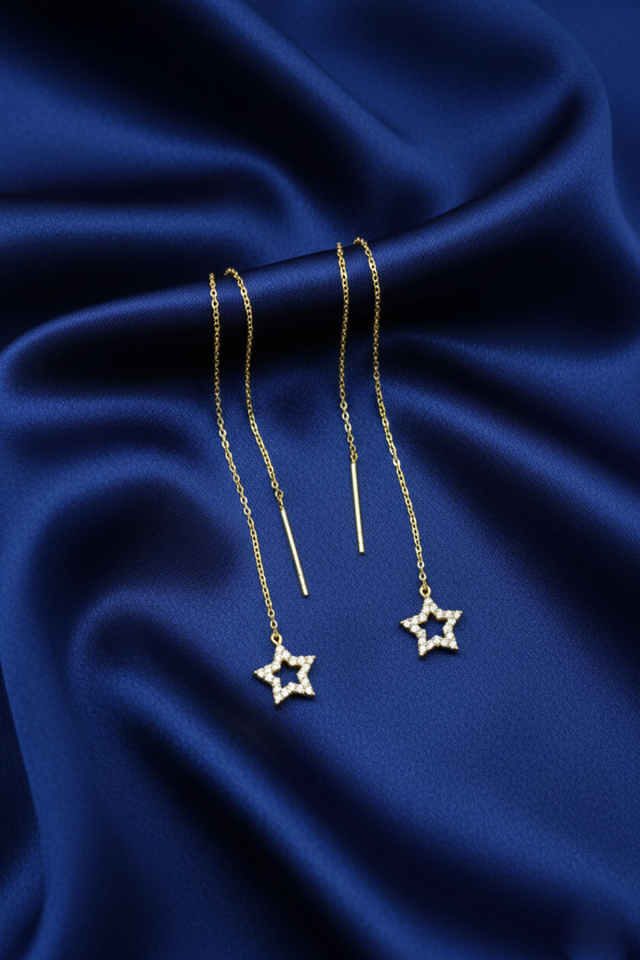 Beyaz Taşlı Yıldız Gümüş Zincir Küpe