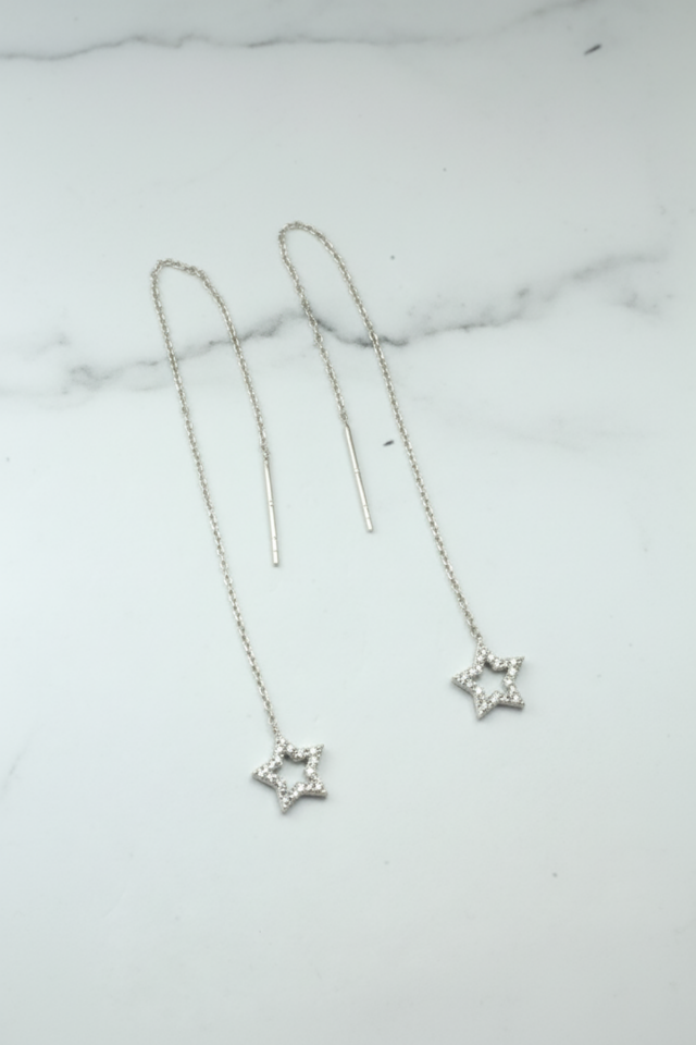 Beyaz Taşlı Yıldız Gümüş Zincir Küpe