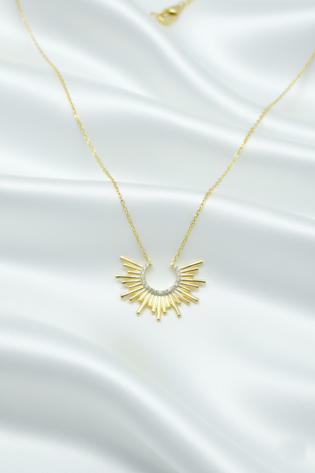 Beyaz Taşlı Mutluluk Güneşi Kolye-Rose