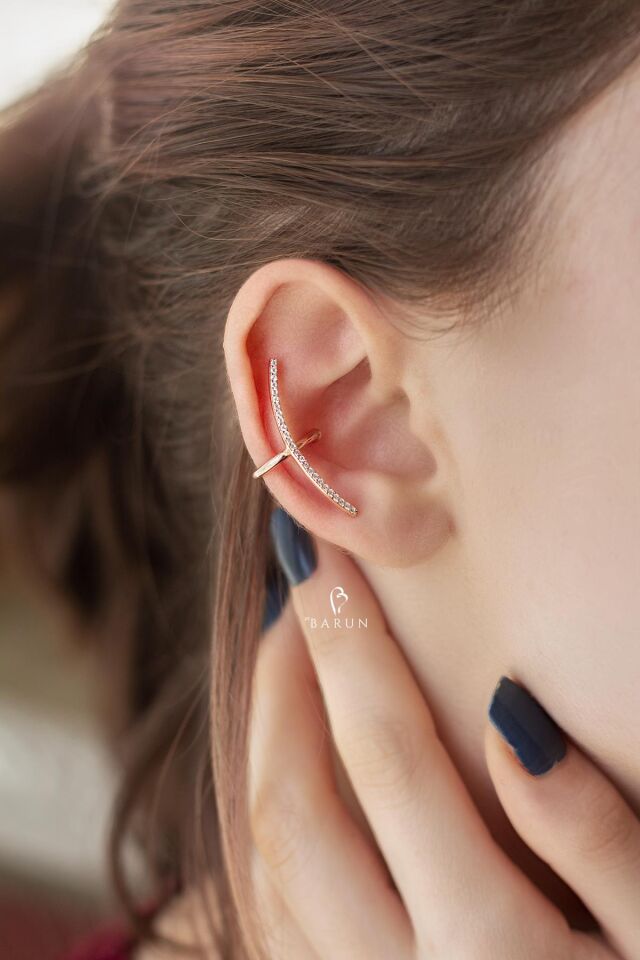 Beyaz Taşlı Gümüş Yay Kıkırdak Küpe-Rose