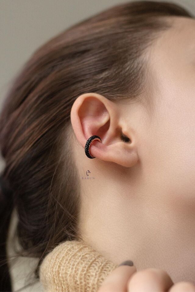 Siyah Taşlı Gümüş Halka Kıkırdak Küpe-Rose