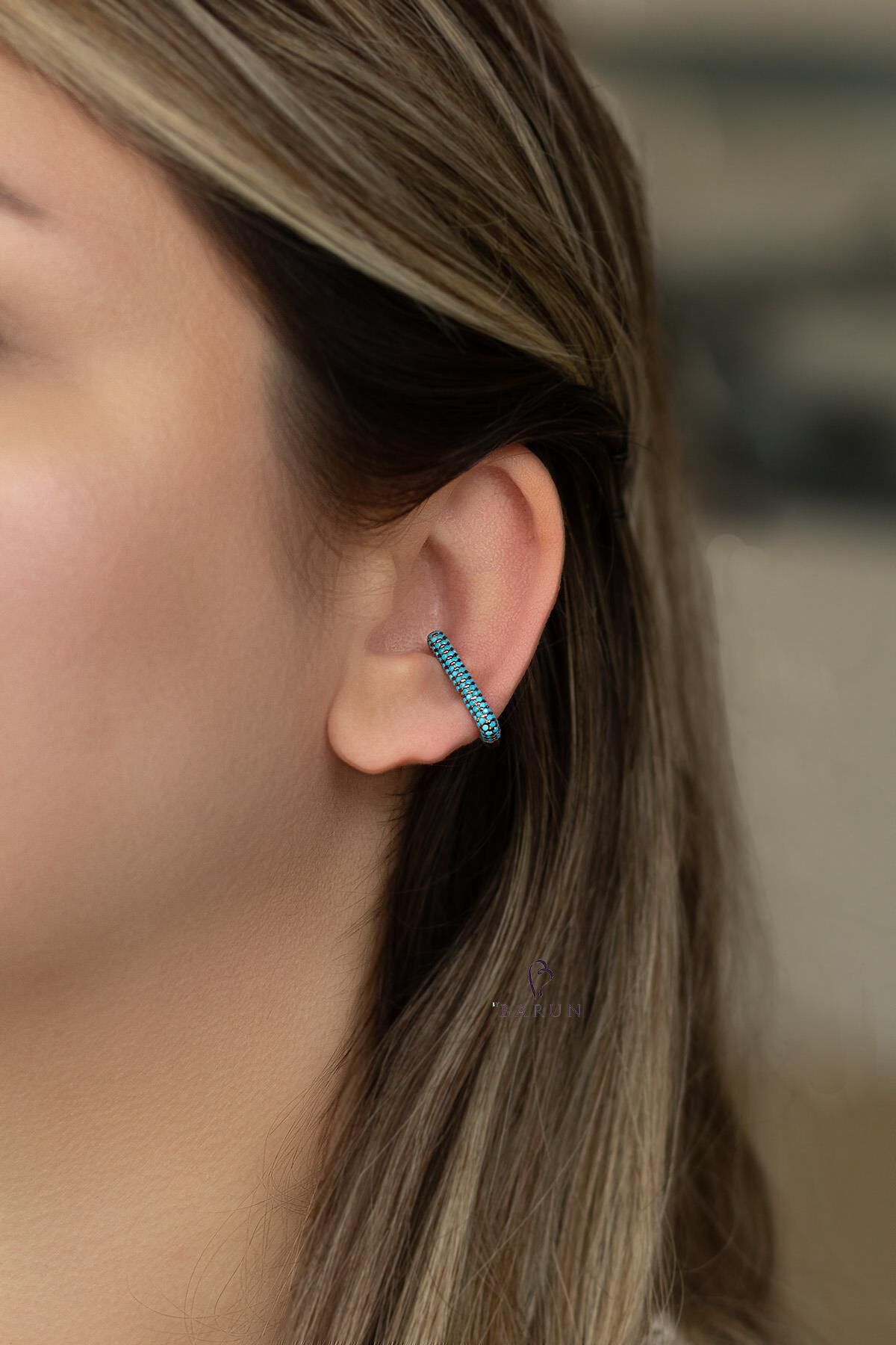 Mavi Firuze Taşlı Dikdörtgen Model Gümüş Kıkırdak Küpe-Rose