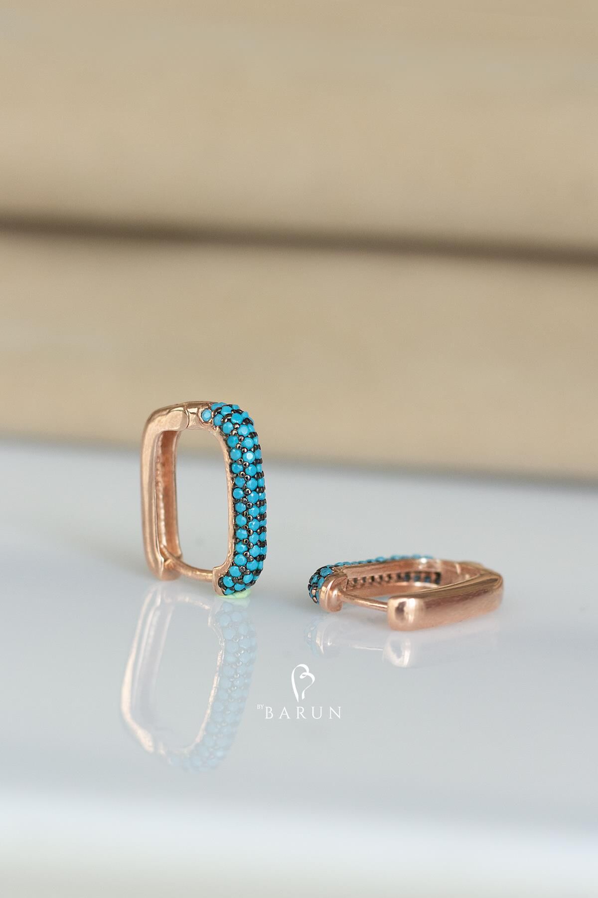 Mavi Firuze Taşlı Dikdörtgen Model Gümüş Küpe-Rose