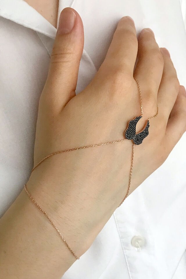 Siyah Kanatlı Şahmeran - Rose