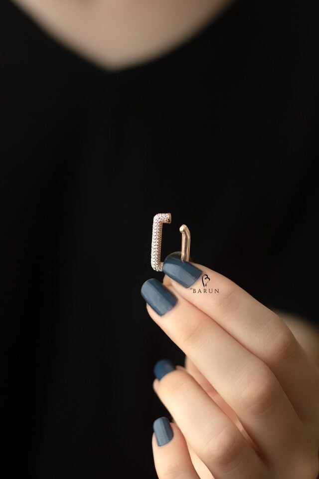 Beyaz Taşlı Dikdörtgen Model Gümüş Kıkırdak Küpe-Rose