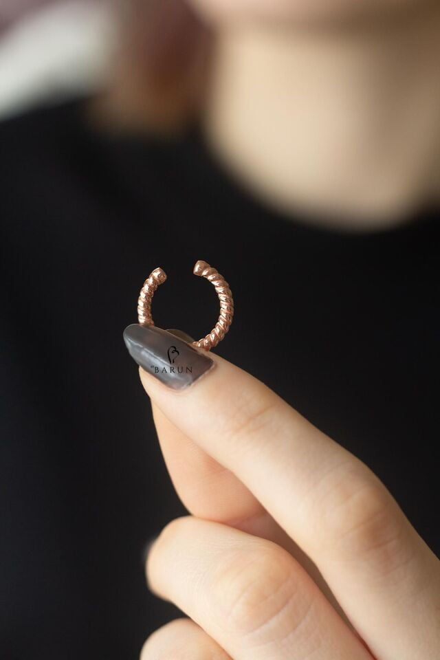 Burgu Gümüş Kıkırdak Küpe-Rose