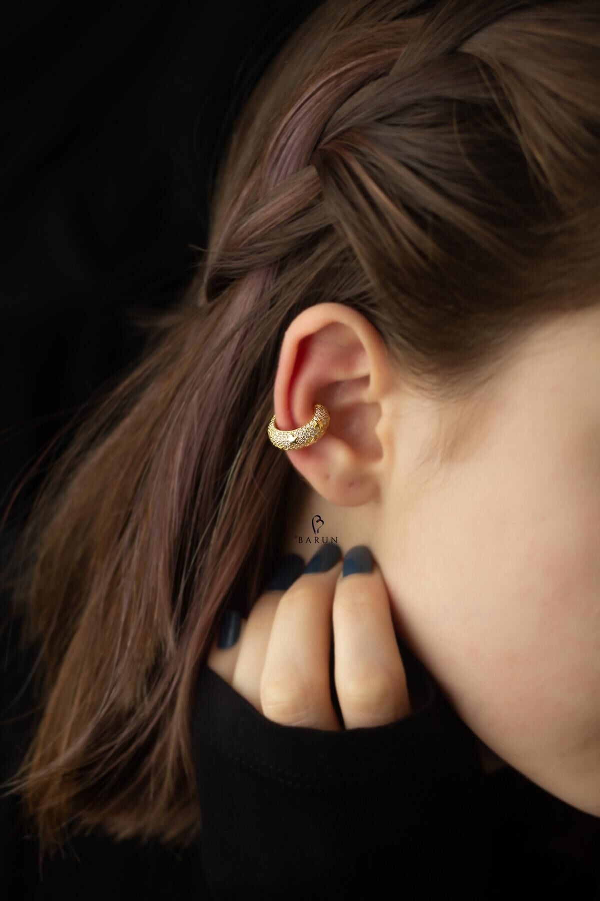 Sarı Renk Yıldızlı Beyaz Taşlı Kalın Halka Kıkırdak Küpe