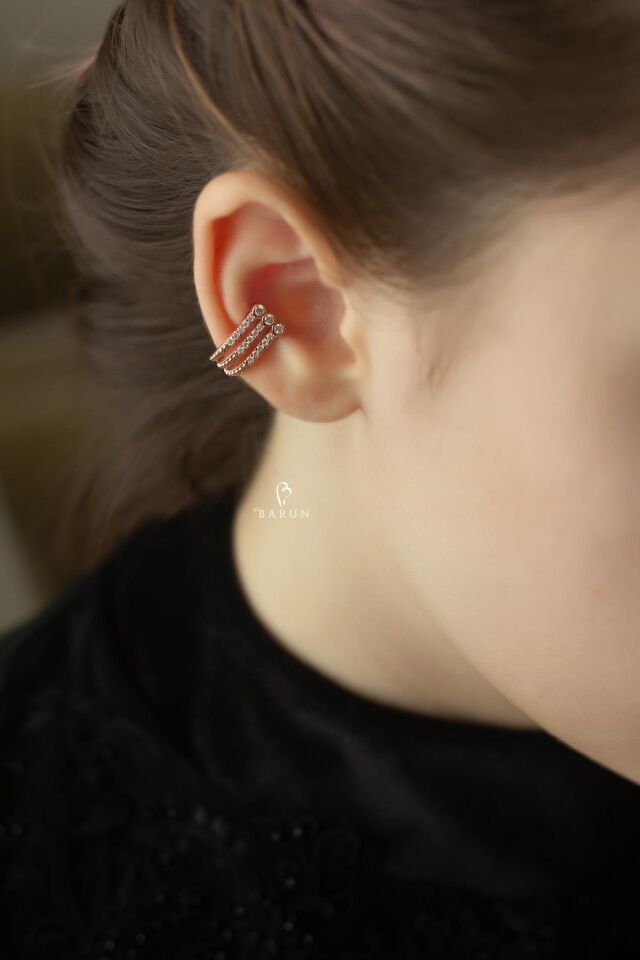 Üç Sıra Beyaz Taşlı Dikdörtgen Model Gümüş Kıkırdak Küpe-Rose