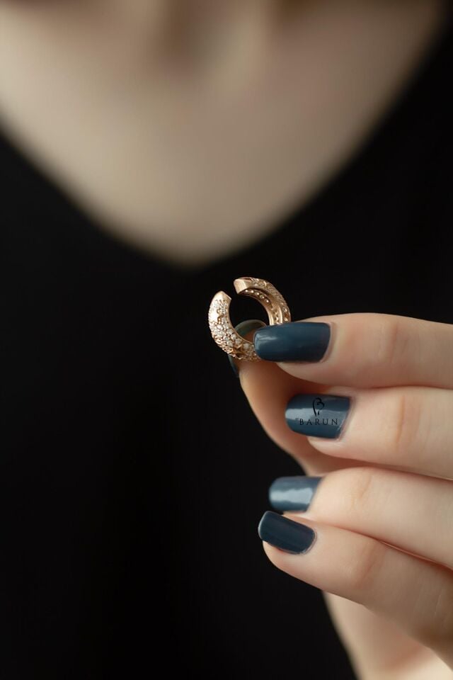 Yıldızlı Beyaz Taşlı Kalın Halka Kıkırdak Küpe-Rose