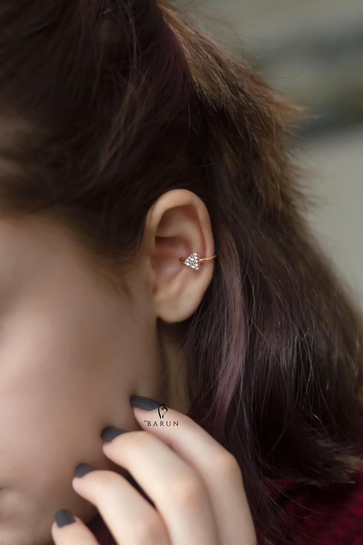 Beyaz Taşlı Üçgen Model Gümüş Halka Kıkırdak Küpe-Rose