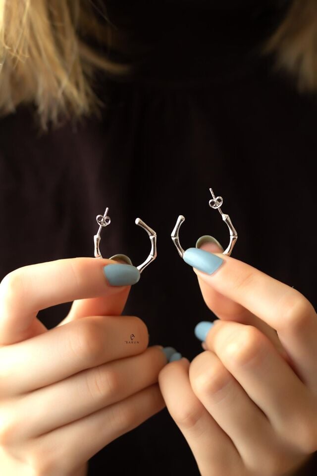 Gümüş Rengi Halka Kemik Model Gümüş Küpe