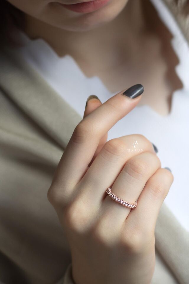 Tamtur Tek Sıra Yuvarlak Taşlı 925 Ayar Gümüş Yüzük YZ-0036