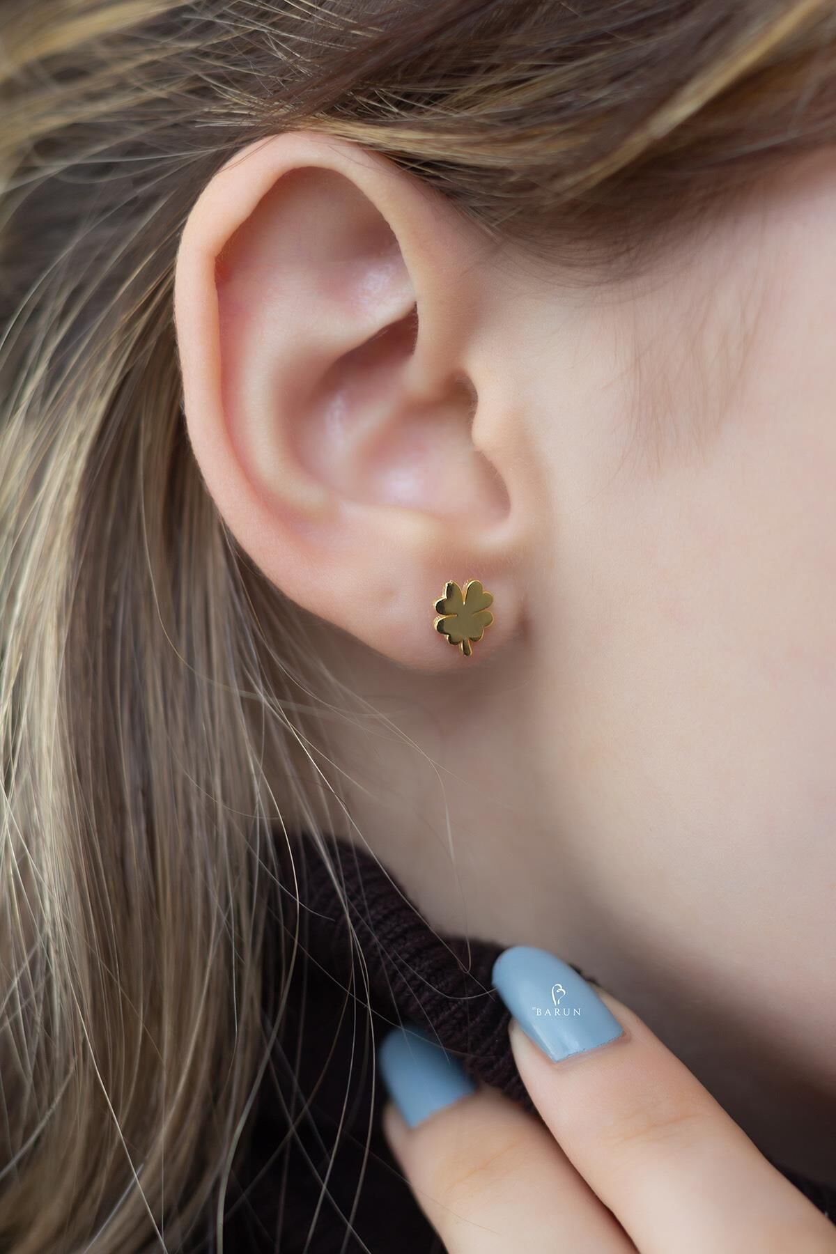 4 Yaprak Yonca Model 925 Ayar Sarı Mini Gümüş Küpe