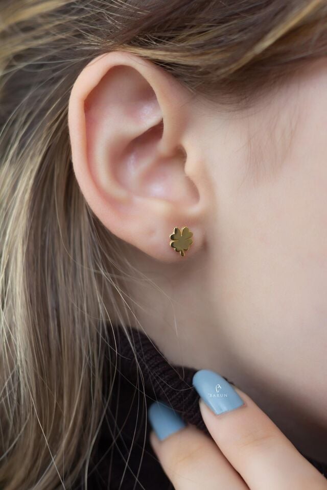 4 Yaprak Yonca Model 925 Ayar Sarı Mini Gümüş Küpe