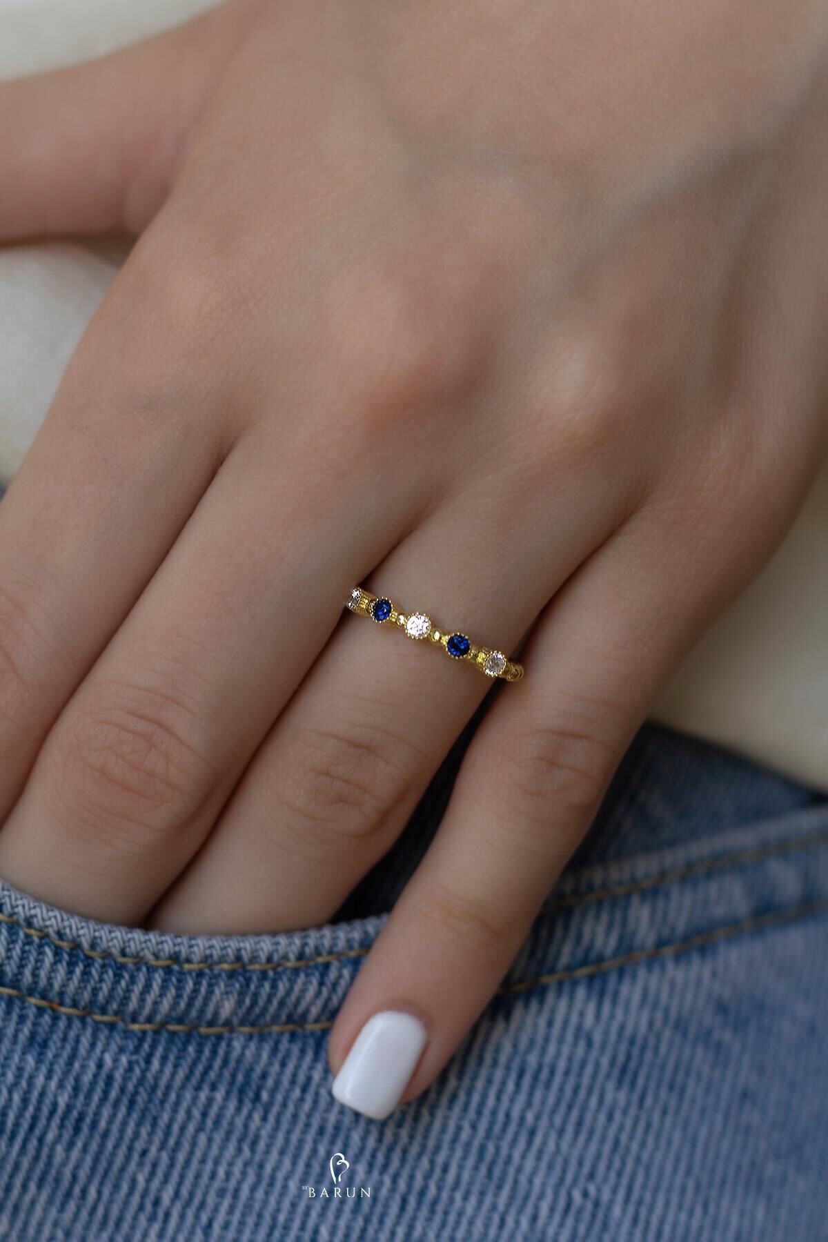 Yuvarlak Safir Beyaz Taşlı Ayarlanabilir Model 925 Ayar Gümüş Yüzük- Sarı Renk