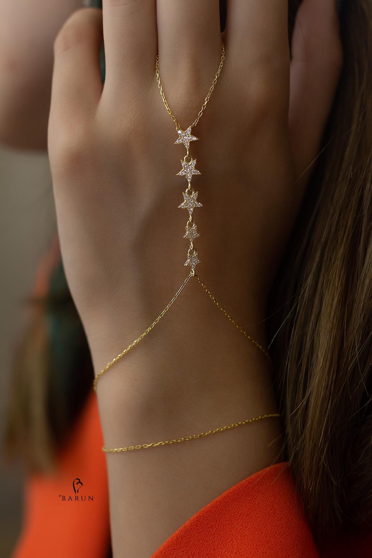 Sıralı Yıldız Beyaz Taşlı Sarı Renk 925 Ayar Gümüş Şahmeran