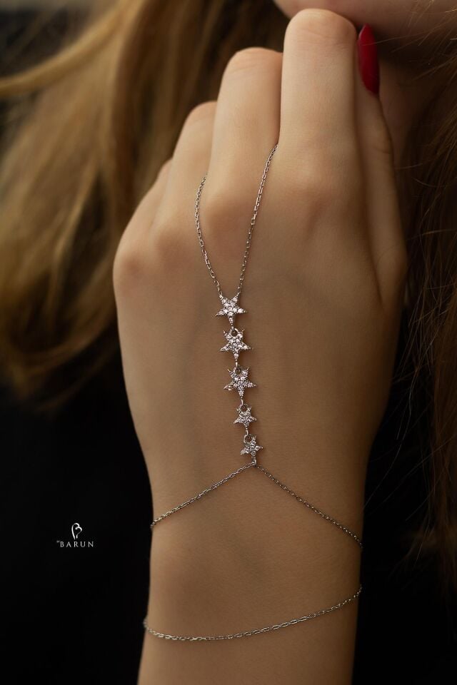 Sıralı Yıldız Beyaz Taşlı Sarı Renk 925 Ayar Gümüş Şahmeran