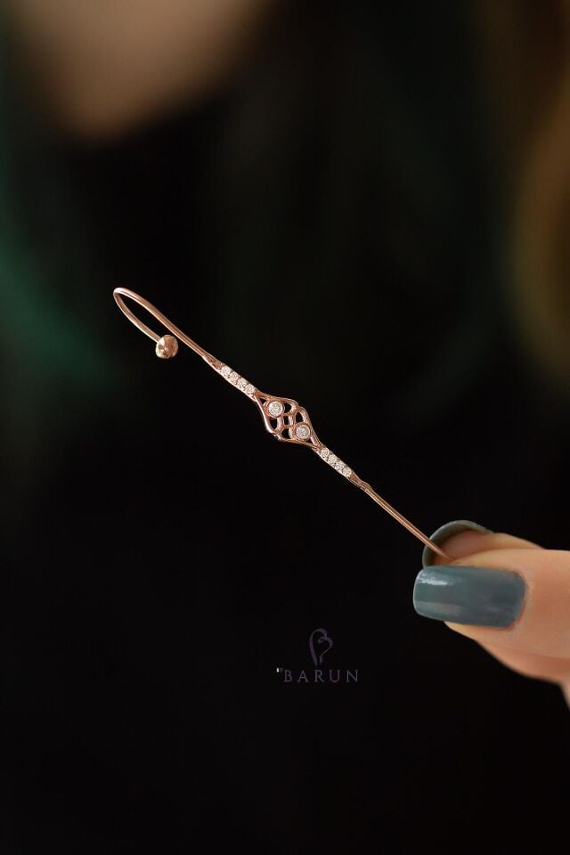 İkili Kalp Baston Kıkırdak Yuvarlak Taşlı 925 Ayar Gümüş Küpe