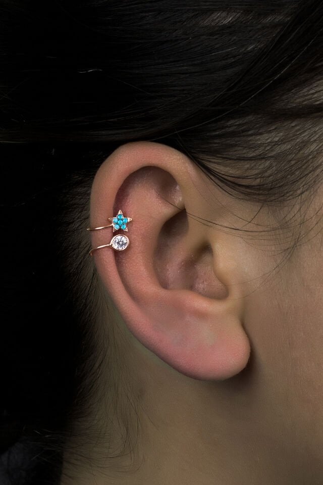 Tekli Firuze Mavi Taşlı Yıldız 925 Ayar Gümüş Kıkırdak Küpe