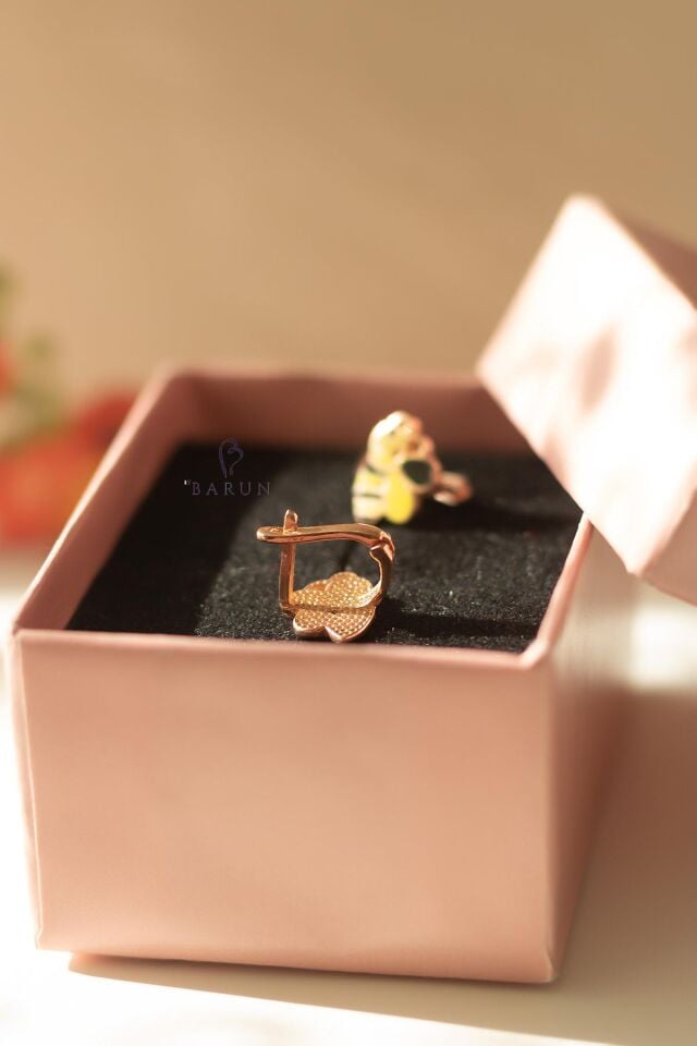 Arılı halka Model Çocuk Küpesi Mineli 925 Ayar Gümüş