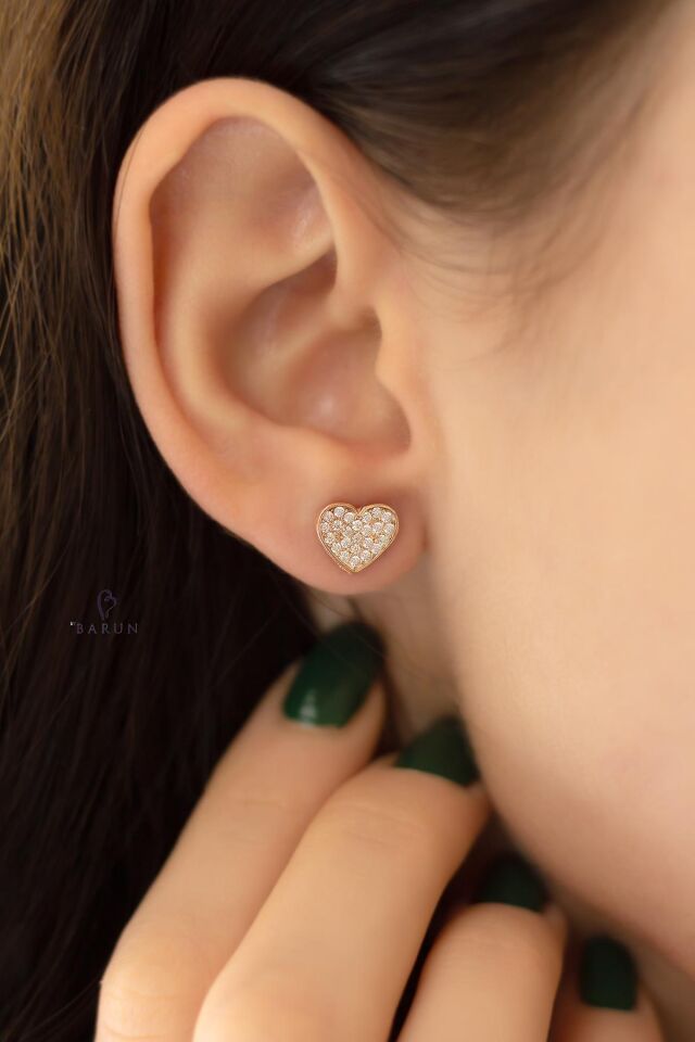 Kalp Küpe Beyaz Yuvarlak Beyaz Taşlı 925 Ayar Gümüş Küpe