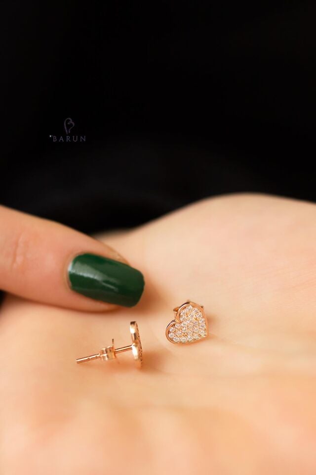 Kalp Küpe Beyaz Yuvarlak Beyaz Taşlı 925 Ayar Gümüş Küpe