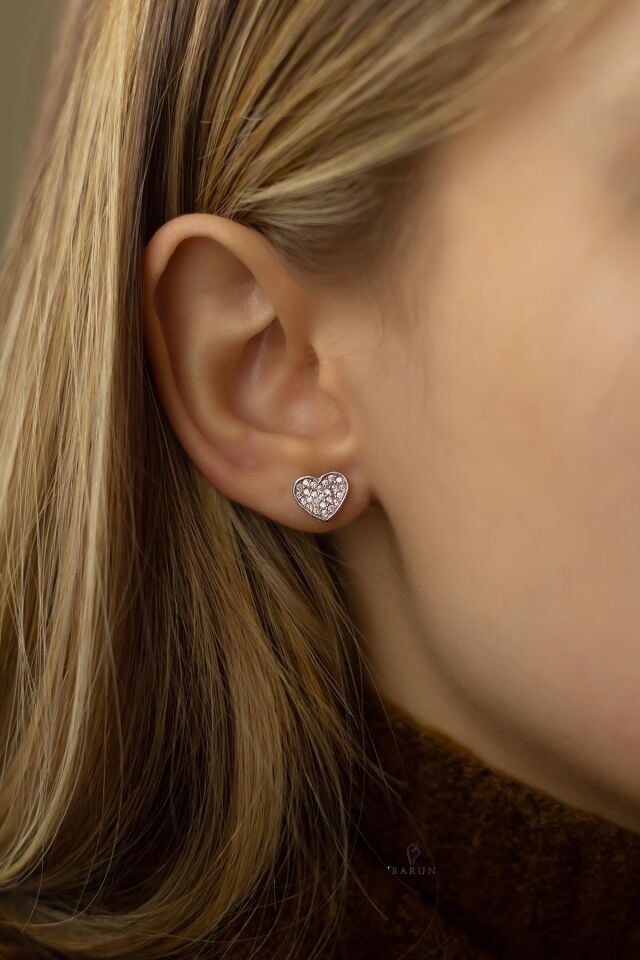 Kalp Küpe Beyaz Yuvarlak Beyaz Taşlı 925 Ayar Gümüş Küpe