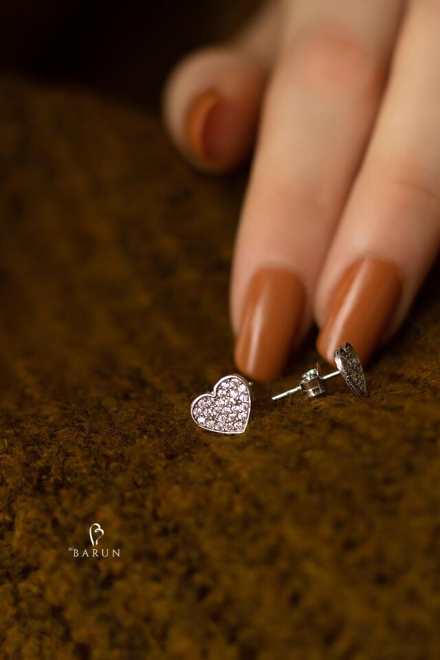 Kalp Küpe Beyaz Yuvarlak Beyaz Taşlı 925 Ayar Gümüş Küpe