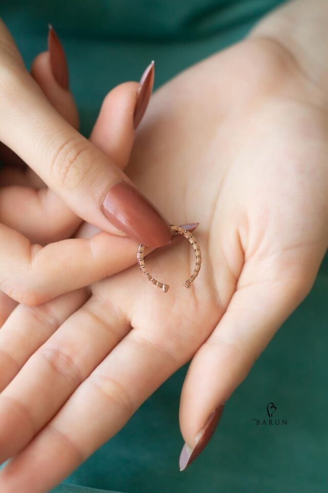 Beyaz Kare Taşlı Baget Model 925 Ayar Ayarlanabilir Gümüş Yüzük