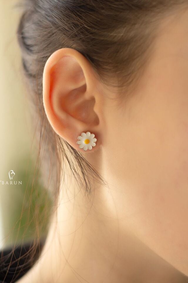 Papatya Model Mineli 925 Ayar Gümüş Küpe