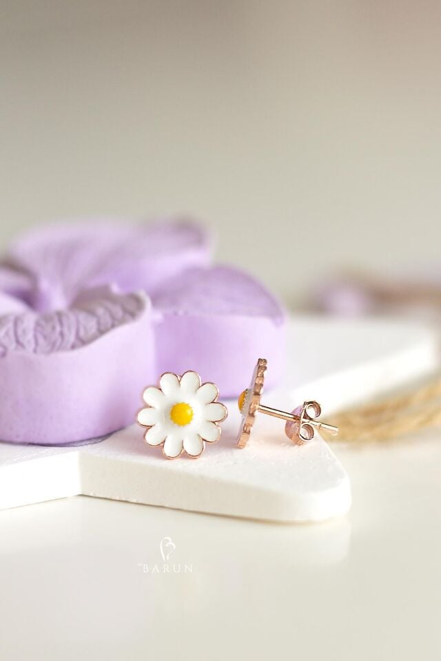 Papatya Model Mineli 925 Ayar Gümüş Küpe