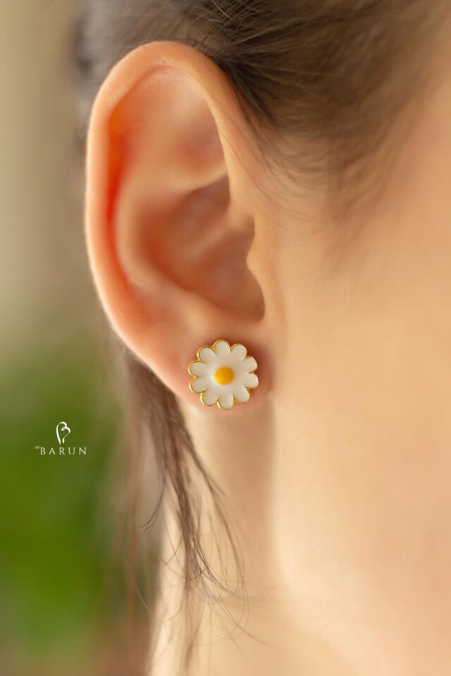 Papatya Model Mineli 925 Ayar Gümüş Küpe