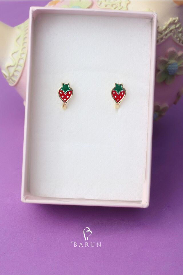 Çilek Model Kırmızı Mineli Kız Çocuk 925 Ayar Gümüş Küpe