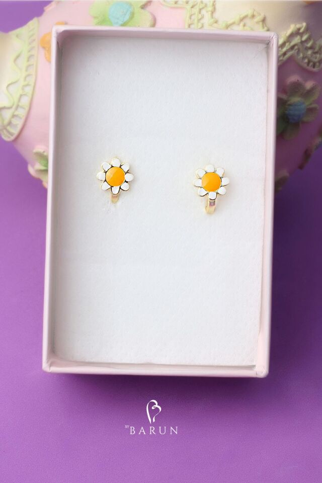 Papatya Model Sarı Mineli  925 Ayar Kız Çocuk Gümüş Küpe