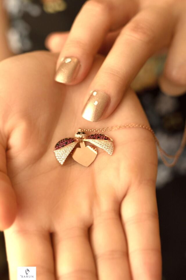 Mor Uğur Böcekli Kolye - Rose