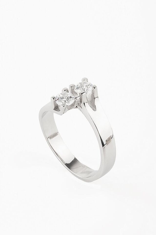 Çift Tek Taş  Pırlanta Görünümlü 925 Ayar Gümüş Yüzük