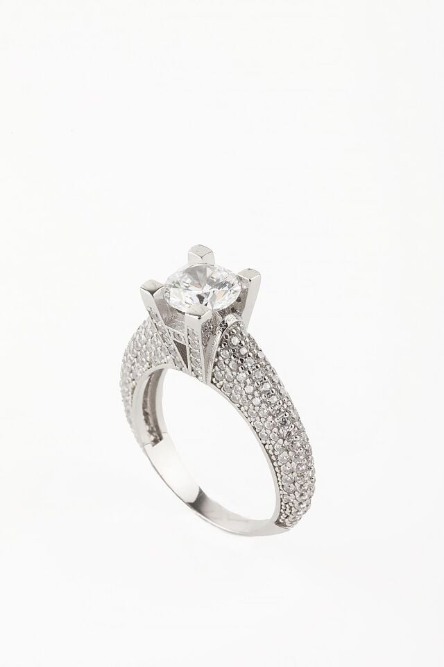 TekTaş Baget Model Pırlanta Görünümlü 925 Ayar Gümüş Yüzük