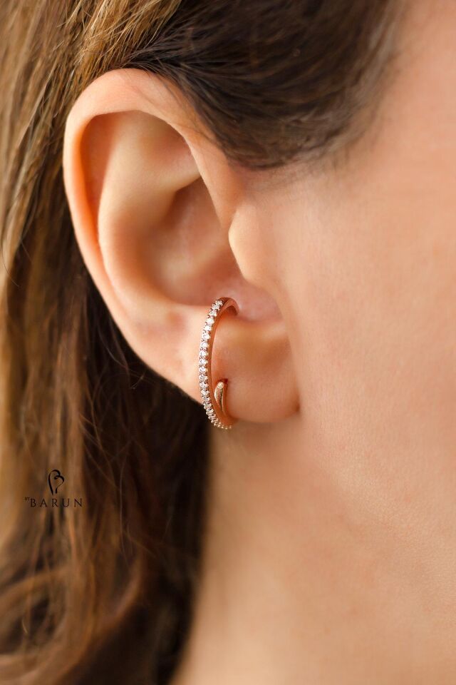 Yuvarlak Beyaz Zirkon Taşlı 925 Ayar Gümüş Tasarım Halka Küpe