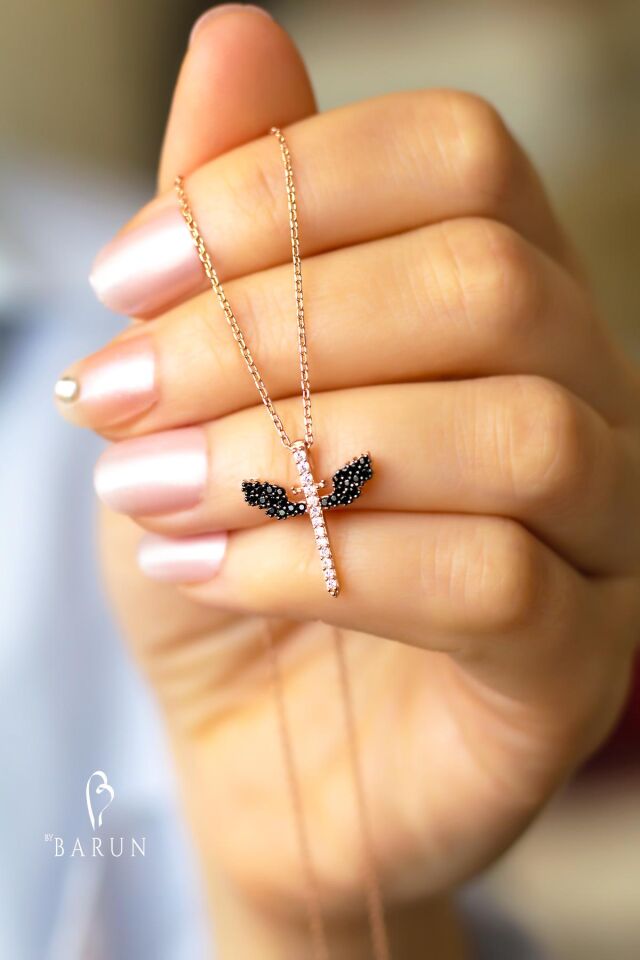 Mikail Meleği Renkli Mavi Beyaz Siyah Taşlı 925 Ayar Gümüş Kolye