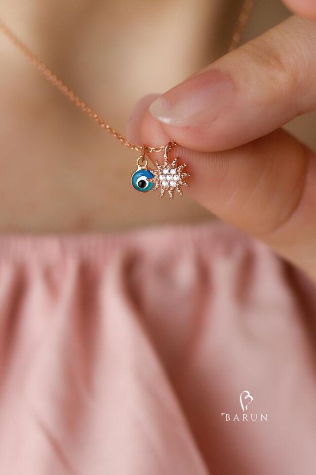 Beyaz Taşlı Güneş Model Nazar Boncuklu 925 Ayar Gümüş Kolye