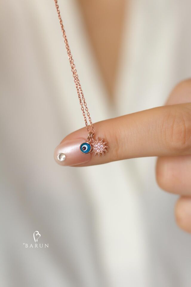 Beyaz Taşlı Güneş Model Nazar Boncuklu 925 Ayar Gümüş Kolye