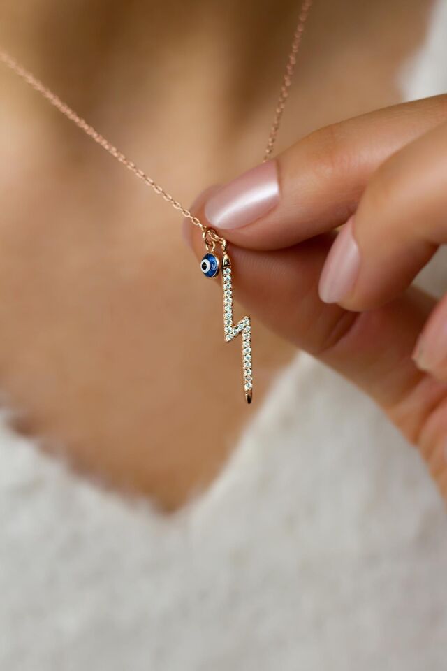 Beyaz Taşlı Şimşek Yıldırım Model 925 Ayar Gümüş Kolye