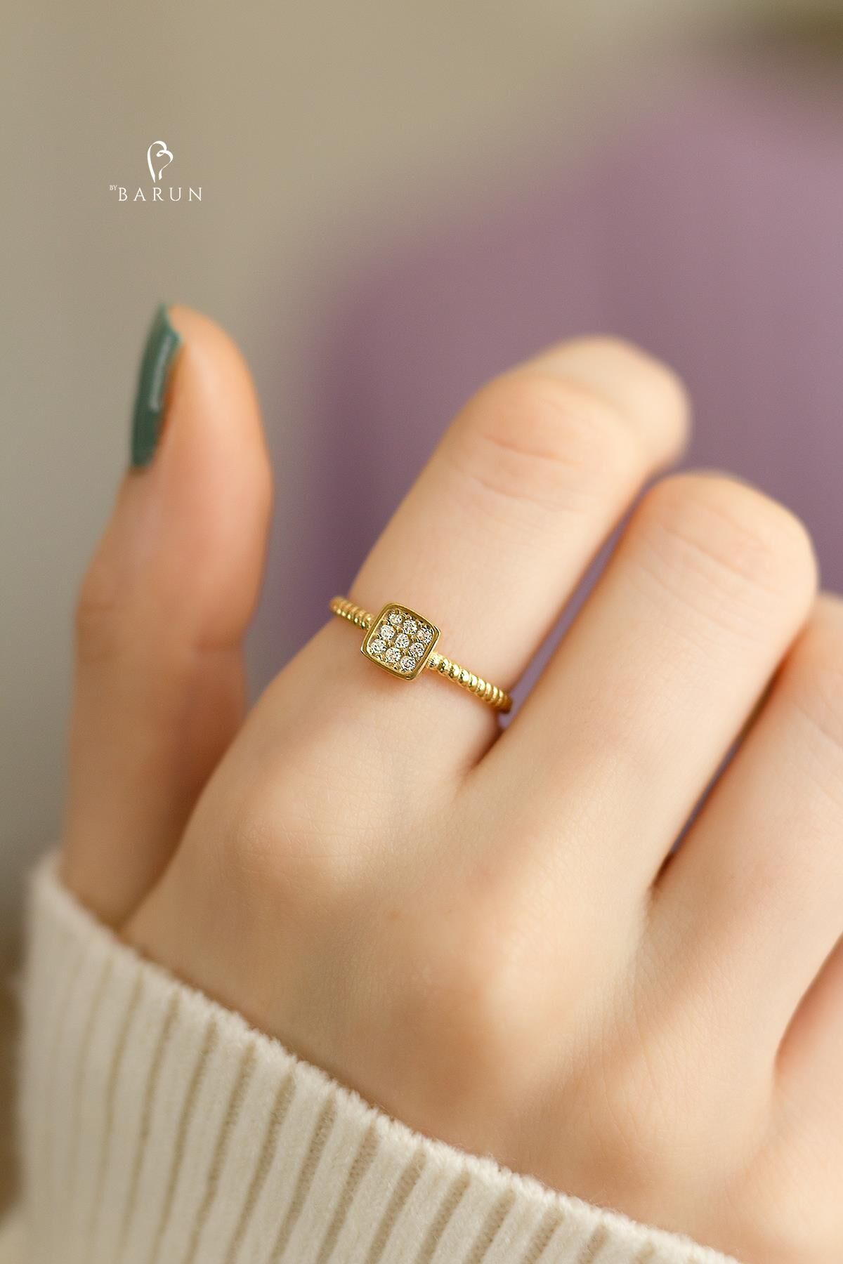 Kare Model Beyaz Taşlı Ayarlanabilir 925 Ayar Gümüş Yüzük