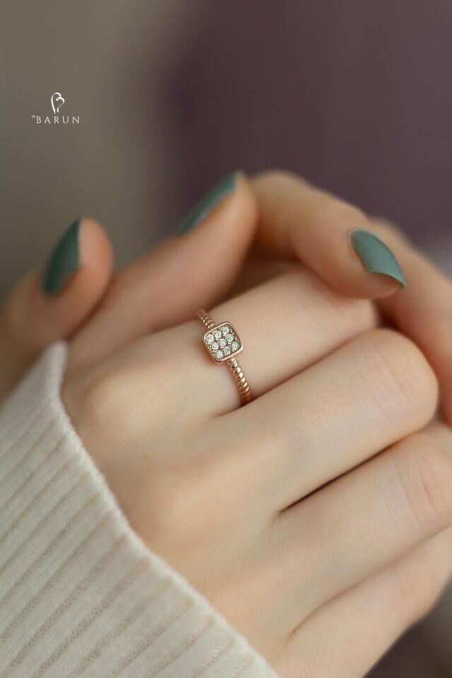 Kare Model Beyaz Taşlı Ayarlanabilir 925 Ayar Gümüş Yüzük