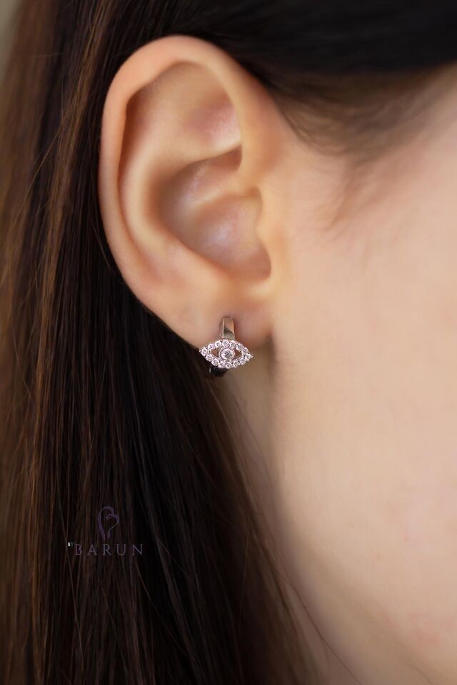 Göz Model Beyaz Zirkon Taşlı Yuvarlak 925 Ayar Gümüş Mini Küpe