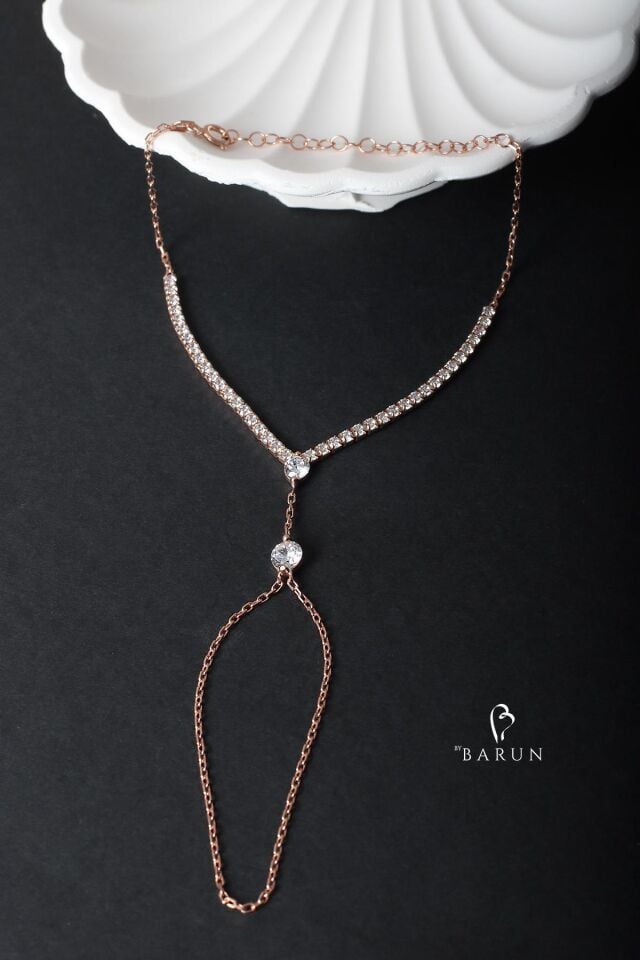 Beyaz Taşlı El Zinciri Gümüş Şahmeran Zirkon Taşlı 925 Ayar